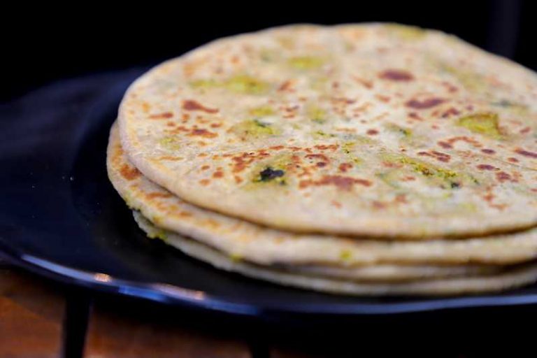 gobi paratha recipe – cauliflower paratha recipe